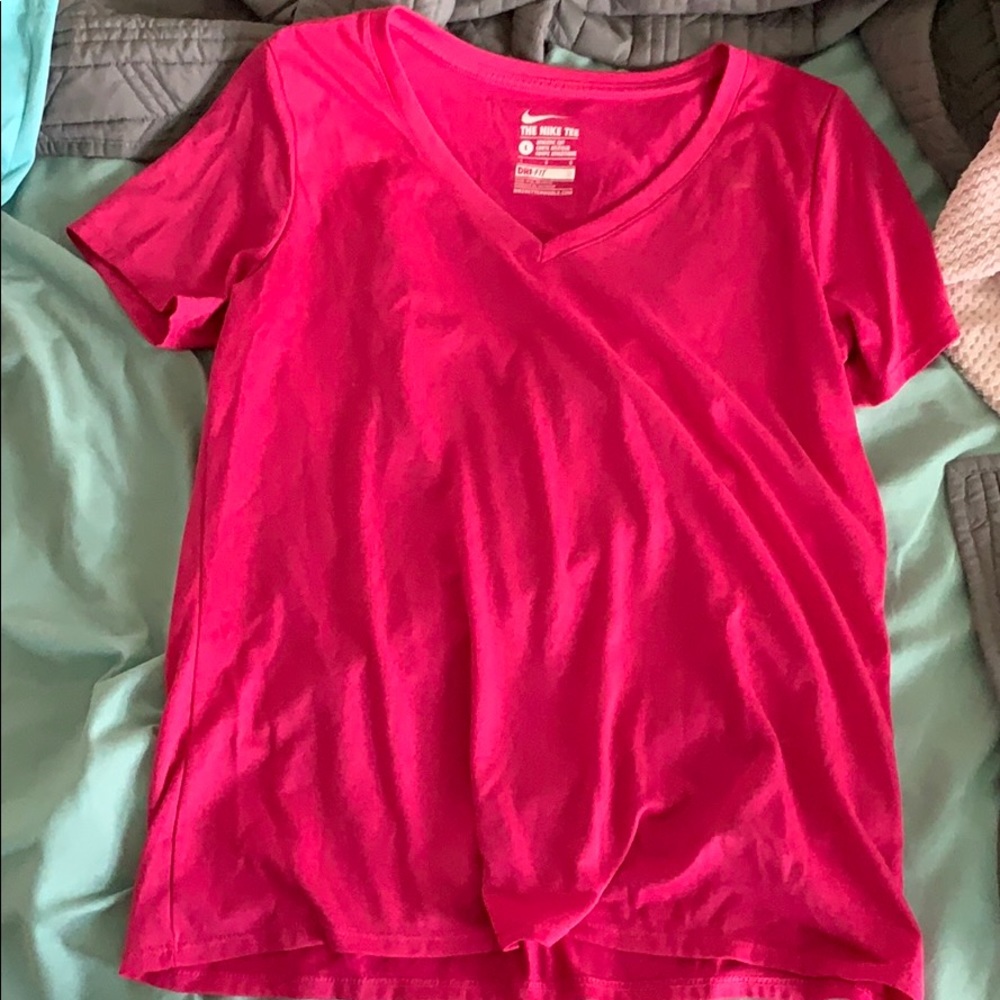 Nike pro tshirt